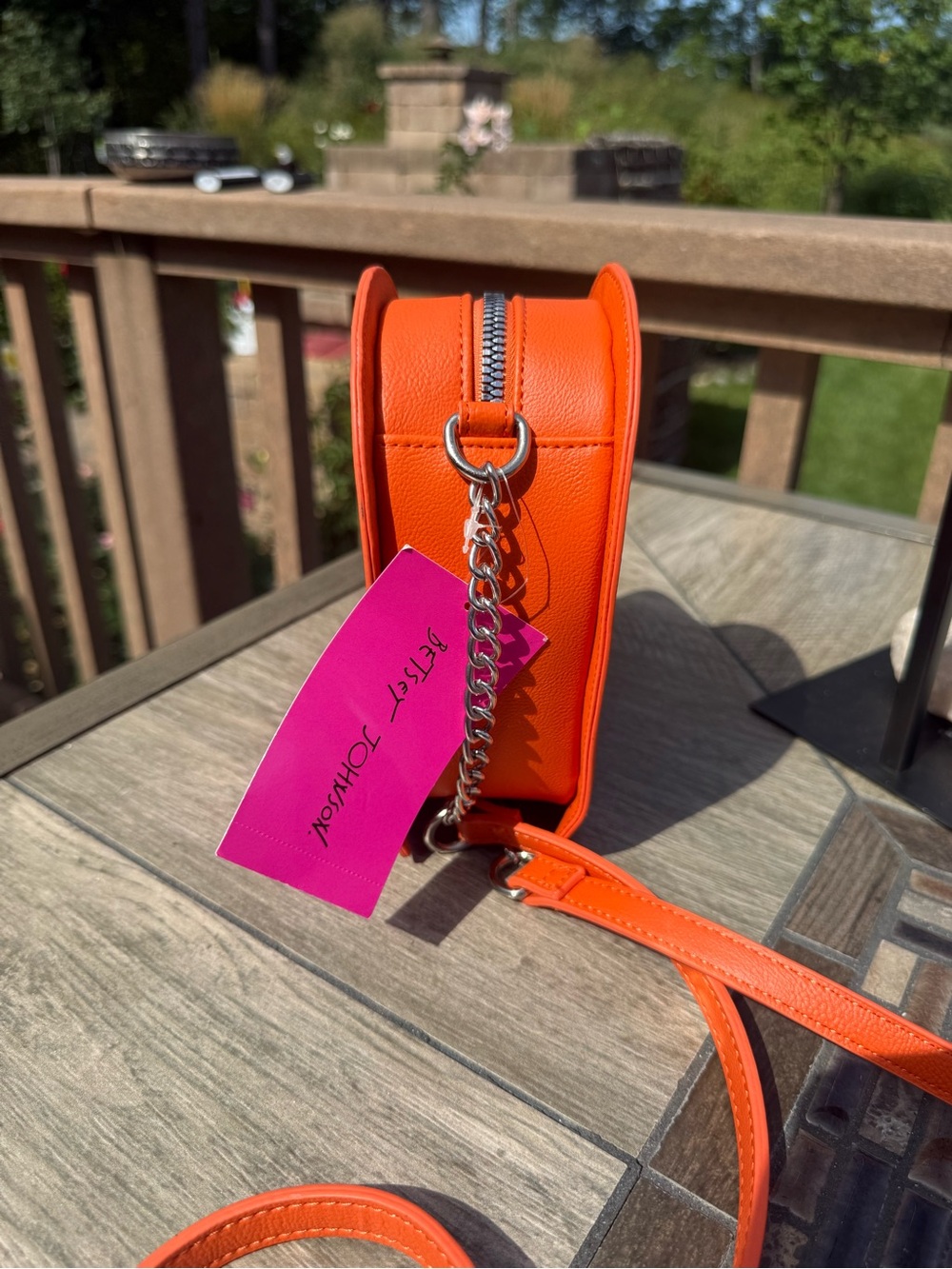 NWT Betsey Johnson Kitsch
Halloween "XO Ginger" Pumpkin Heart Crossbody Bag - Picture 11 of 13